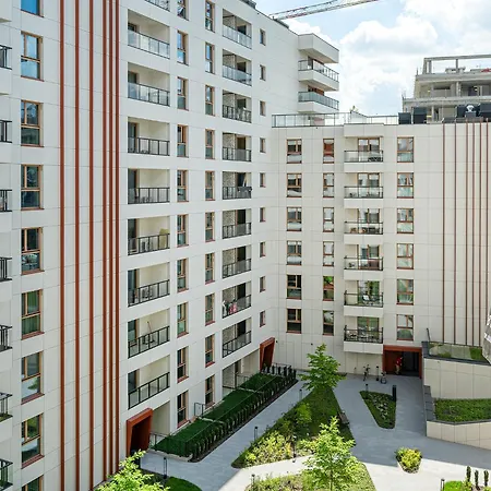 Rentplanet - Towarowa Square Apartamento